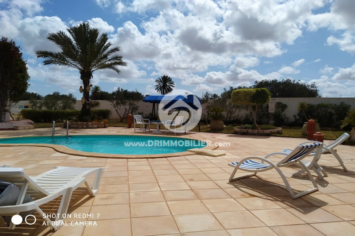 L320 -   Villa avec piscine Djerba