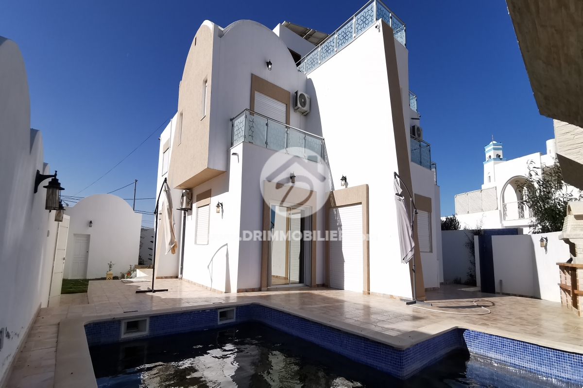 L341 -                            بيع
                           Villa avec piscine Djerba