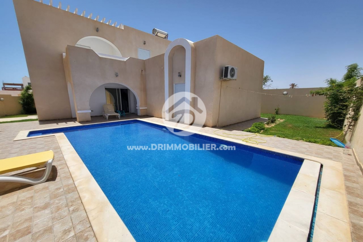 L377 -                            بيع
                           Villa avec piscine Djerba