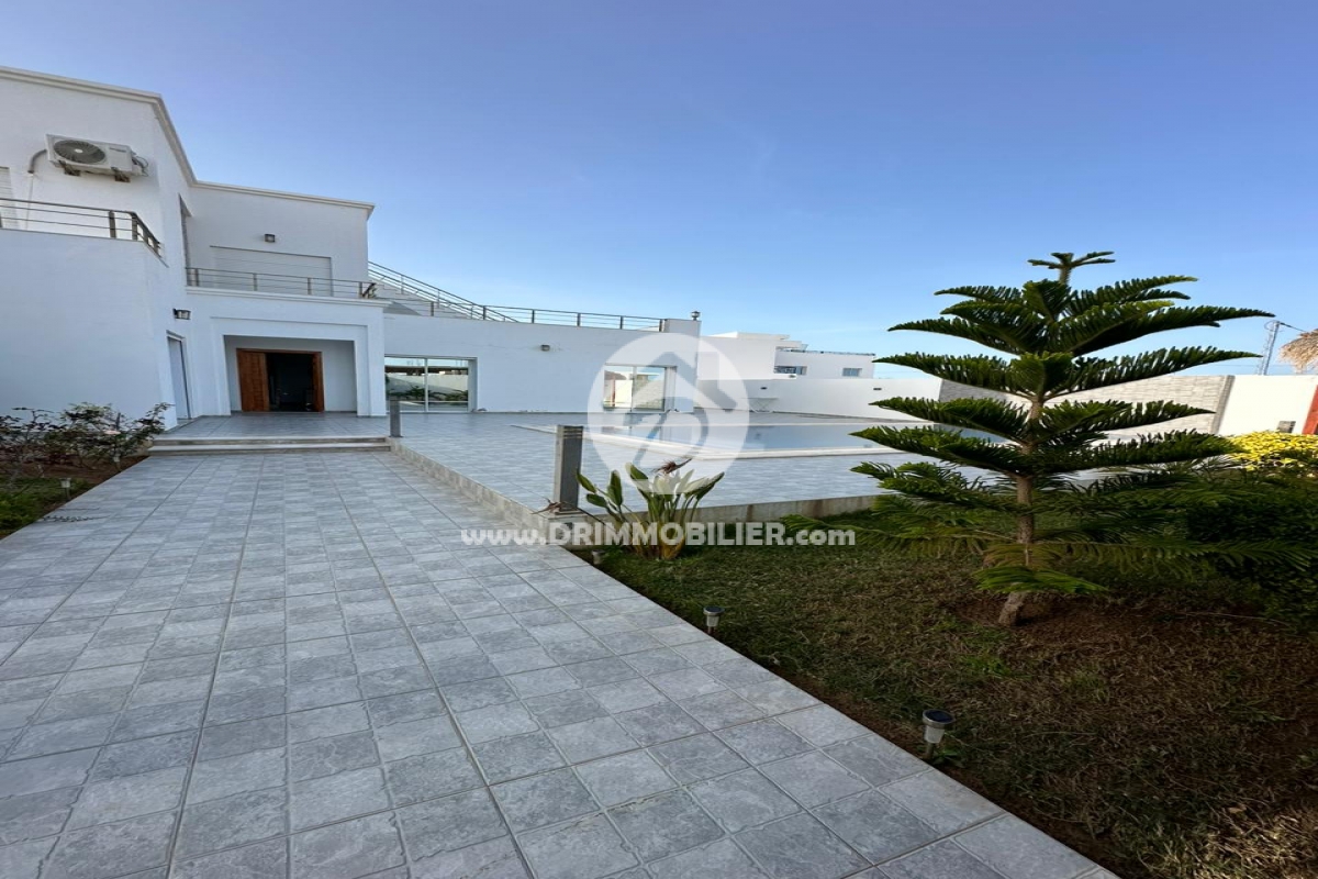 L402 -                            Vente
                           Villa avec piscine Djerba