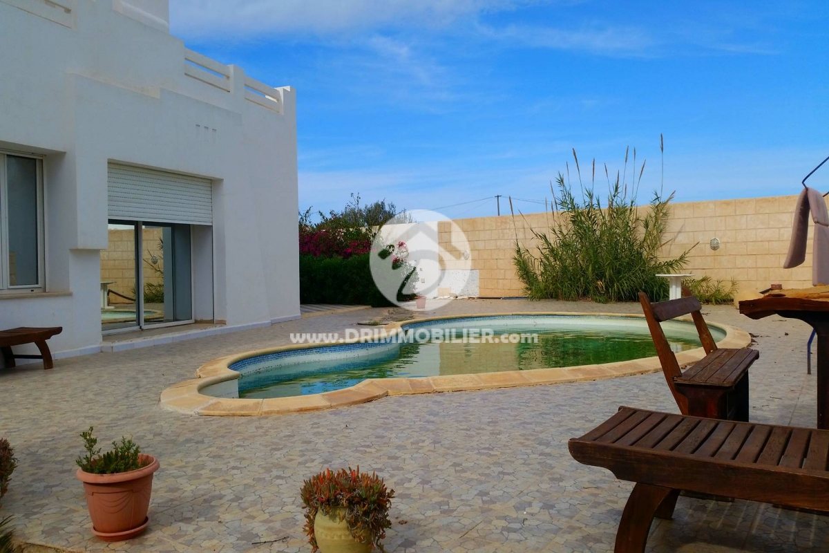 V143 -   Villa avec piscine Djerba