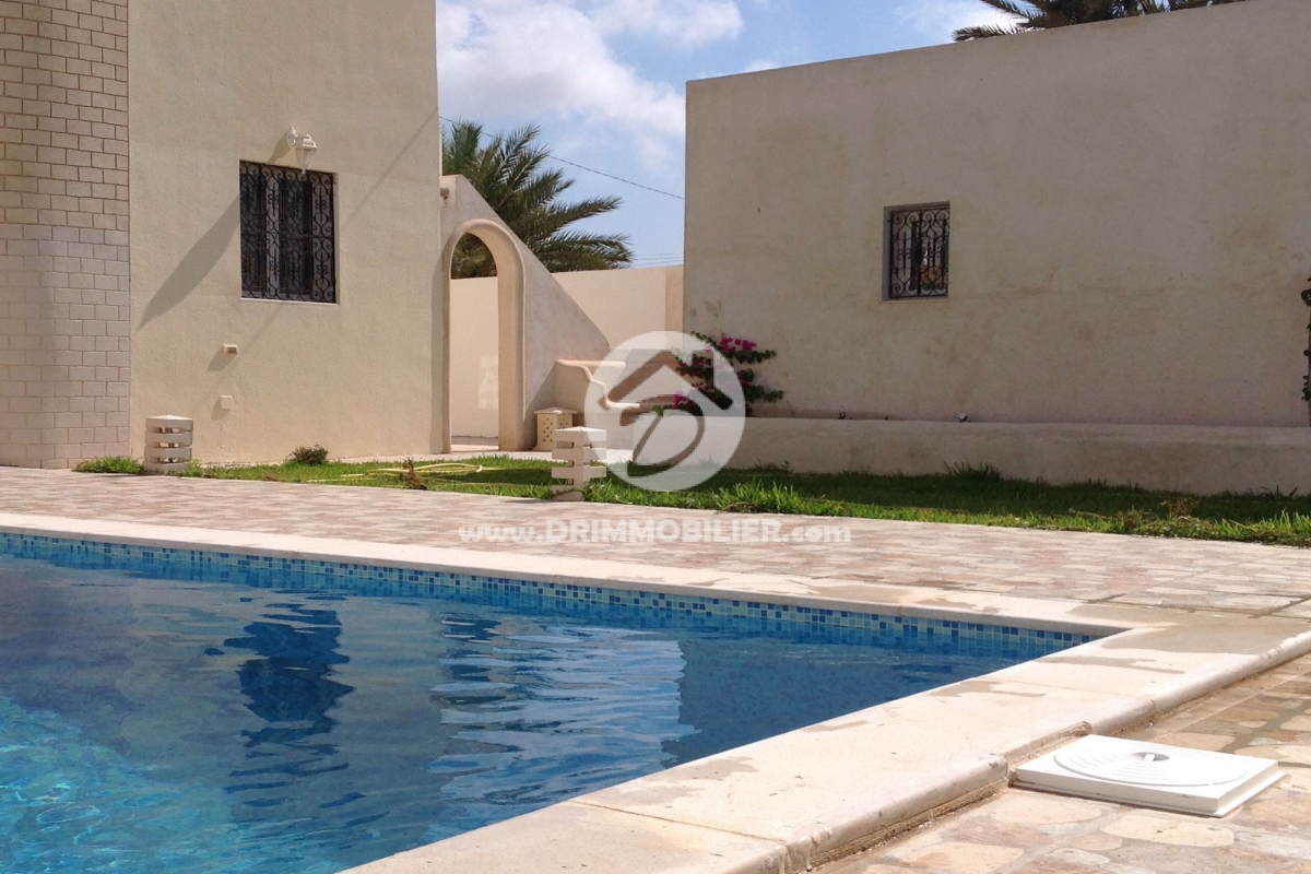 V337 -   Villa avec piscine Djerba