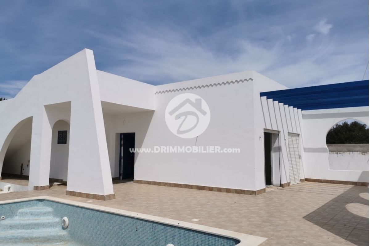 V472 -                            Vente
                           Villa avec piscine Djerba