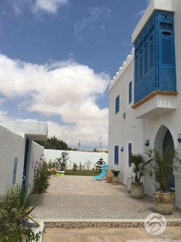 L259 -                            Vente
                           Villa avec piscine Djerba