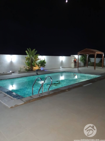 L358 -                            بيع
                           Villa avec piscine Djerba