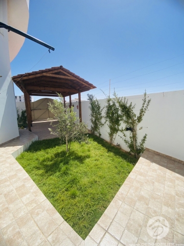 L375 -                            بيع
                           Villa avec piscine Djerba