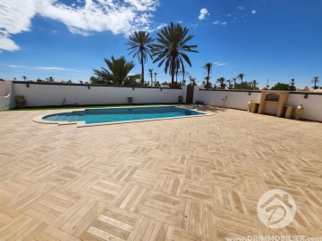 L379 -                            بيع
                           Villa avec piscine Djerba