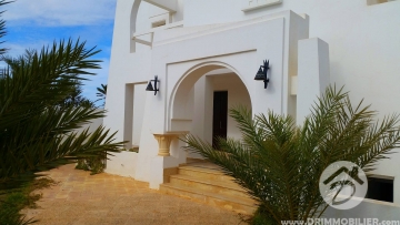 V143 -                            Vente
                           Villa avec piscine Djerba