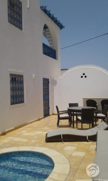 V262 -                            Vente
                           Villa avec piscine Djerba