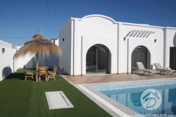 V267 -                            Vente
                           Villa avec piscine Djerba