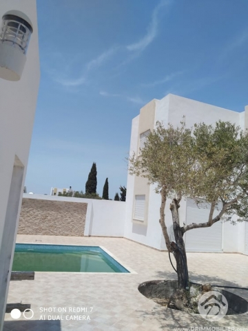 V478 -                            Vente
                           Villa avec piscine Djerba