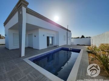 V513 -                            Vente
                           Villa avec piscine Djerba
