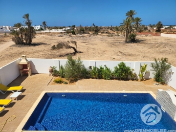 V546 -                            بيع
                           Villa avec piscine Djerba