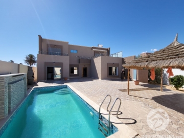  V549 -  Koupit  Vila s bazénem Djerba