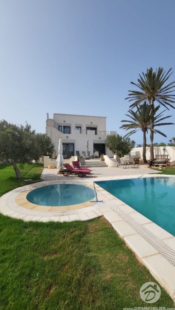 V603 -                            Sale
                           Villa avec piscine Djerba