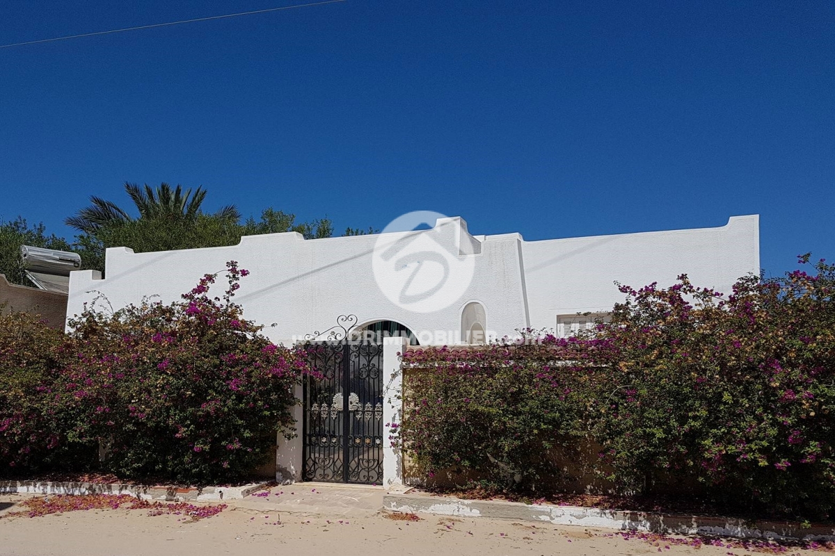 L158 -                            Sale
                           Villa Meublé Djerba