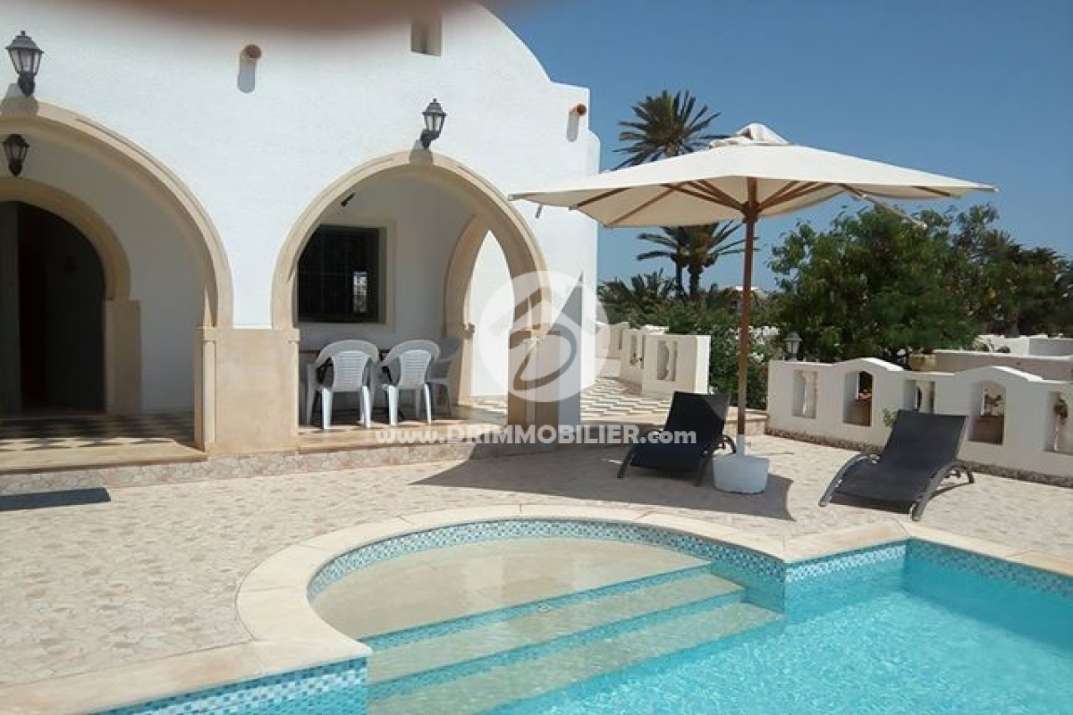 L161 -                            Vente
                           Villa avec piscine Djerba