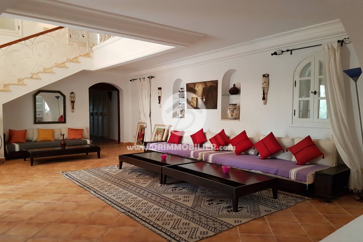 L177 -                            بيع
                           Villa Meublé Djerba