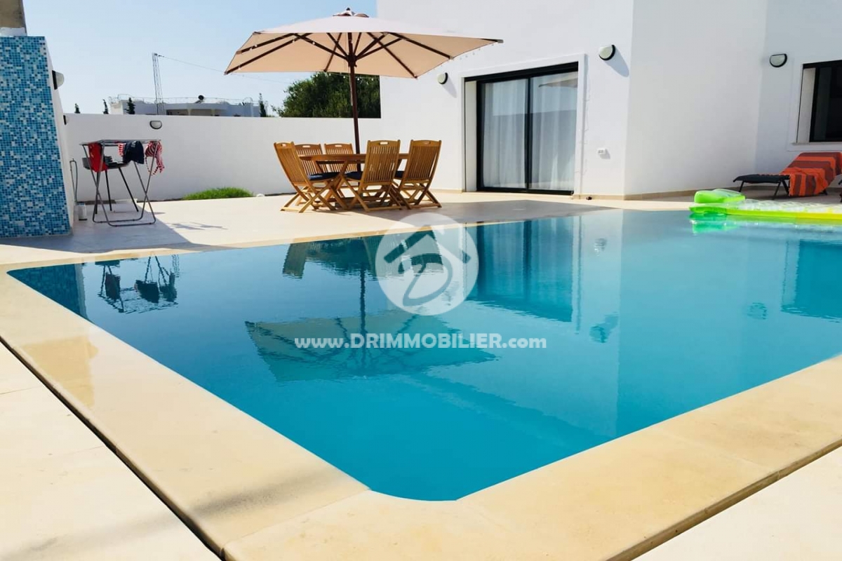 L240 -                            Vente
                           Villa avec piscine Djerba