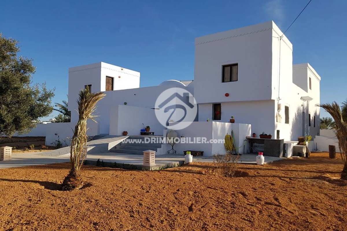 L246 -                            بيع
                           Villa Meublé Djerba