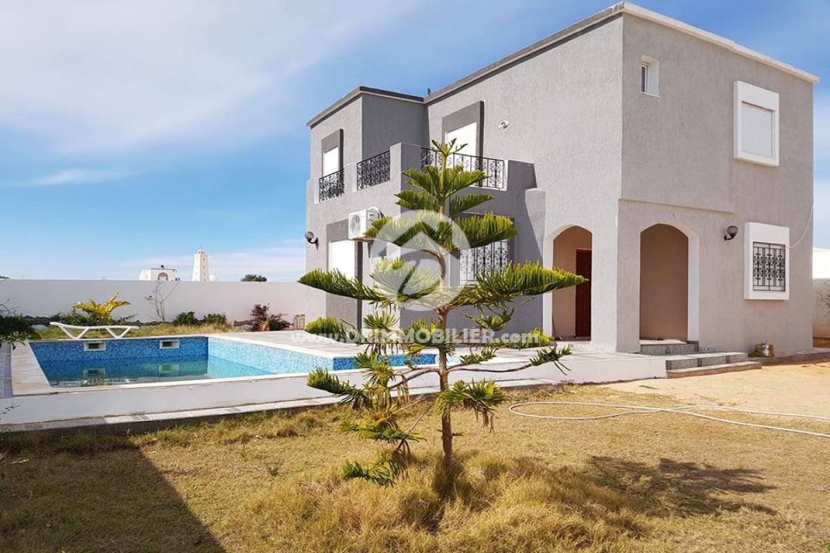 L250 -                            Vente
                           Villa avec piscine Djerba