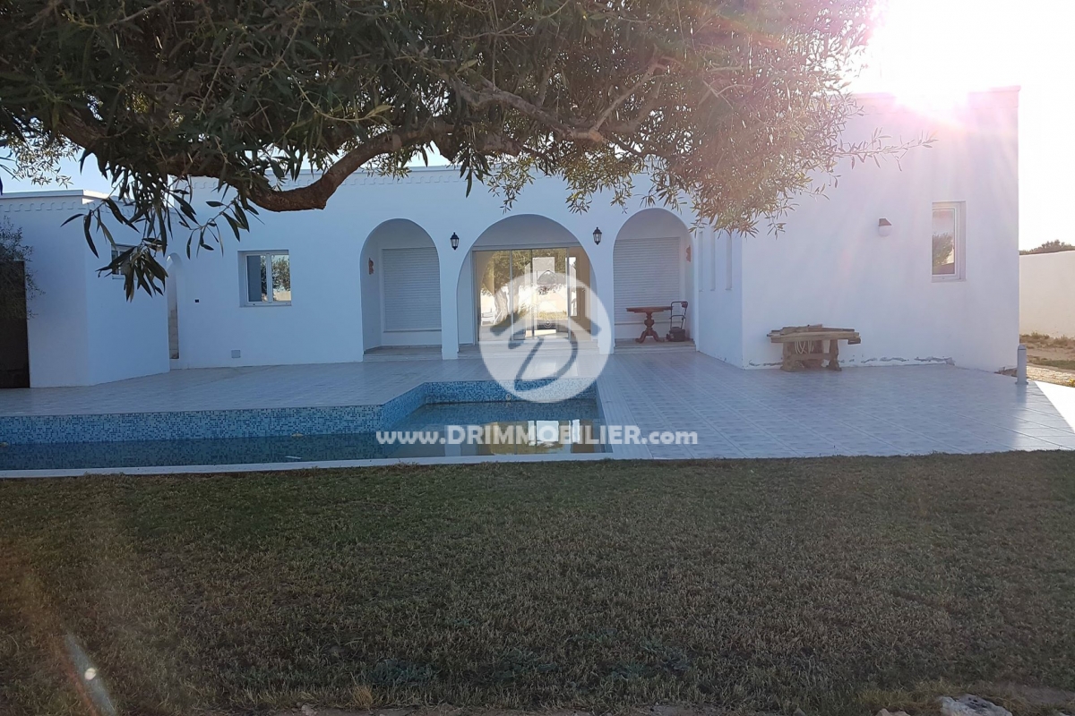 L258 -                            Vente
                           Villa avec piscine Djerba