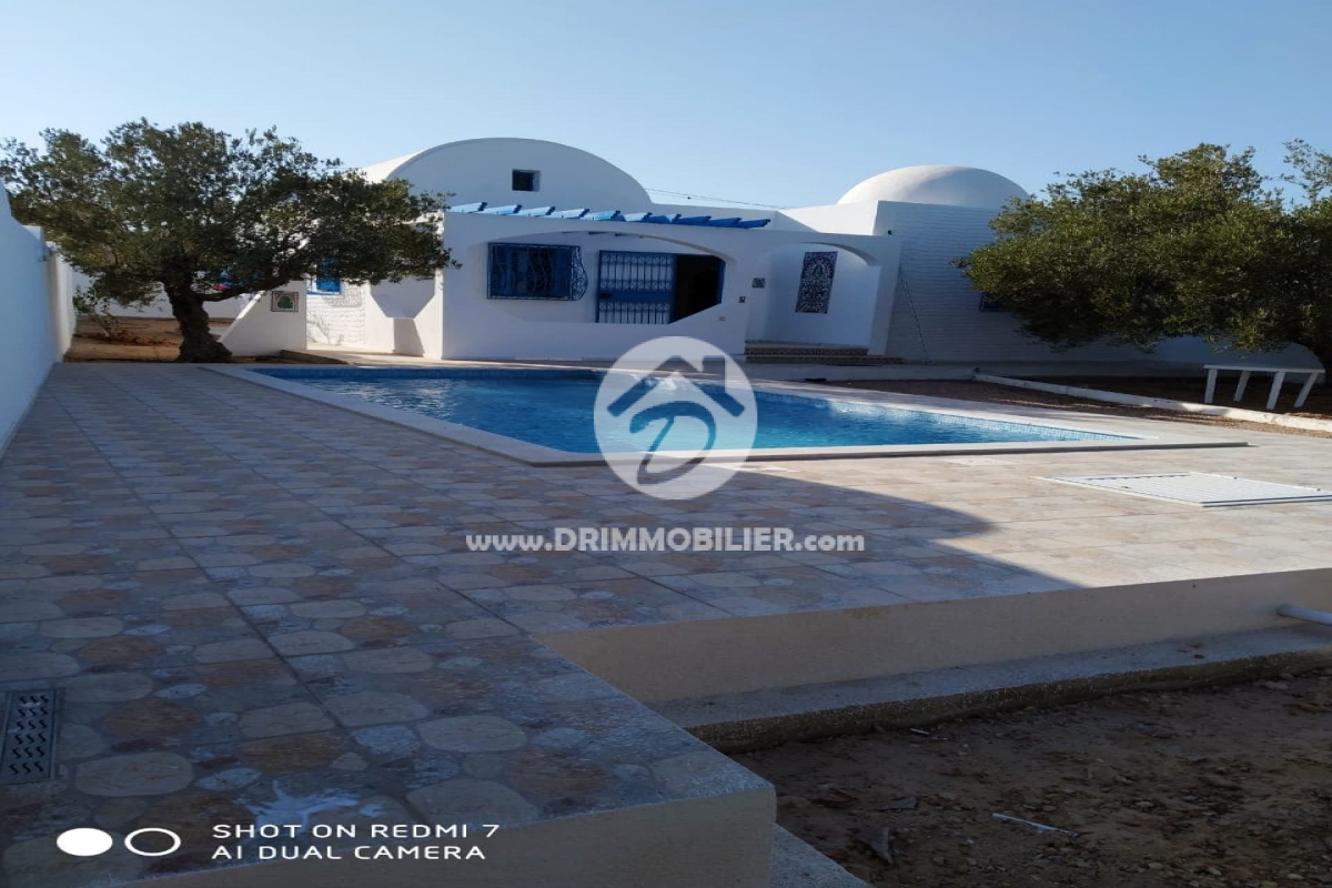 L304 -                            Vente
                           Villa avec piscine Djerba