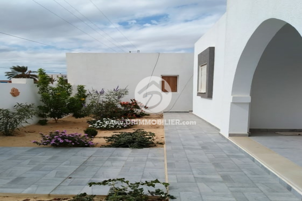 L312 -                            Sale
                           Villa avec piscine Djerba