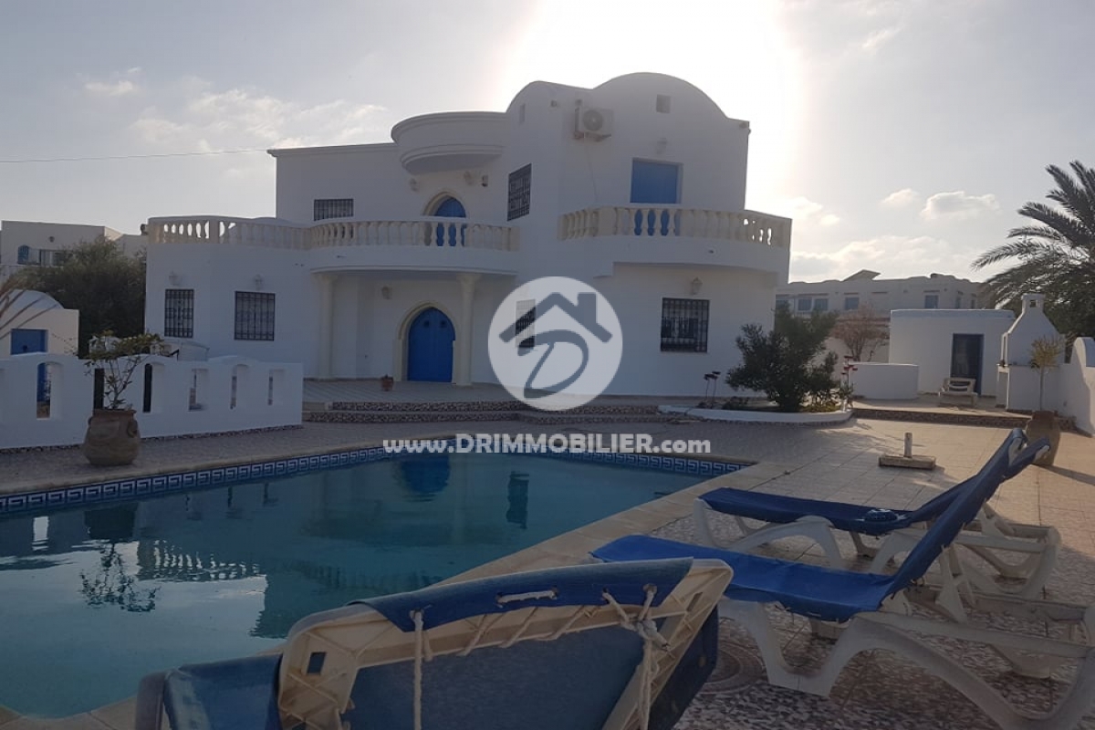 L317 -                            Vente
                           Villa avec piscine Djerba