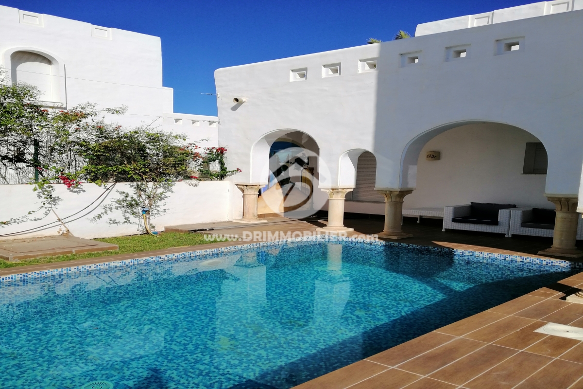 L321 -                            Vente
                           Villa avec piscine Djerba