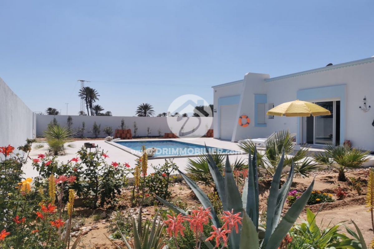 L323 -                            Vente
                           Villa avec piscine Djerba