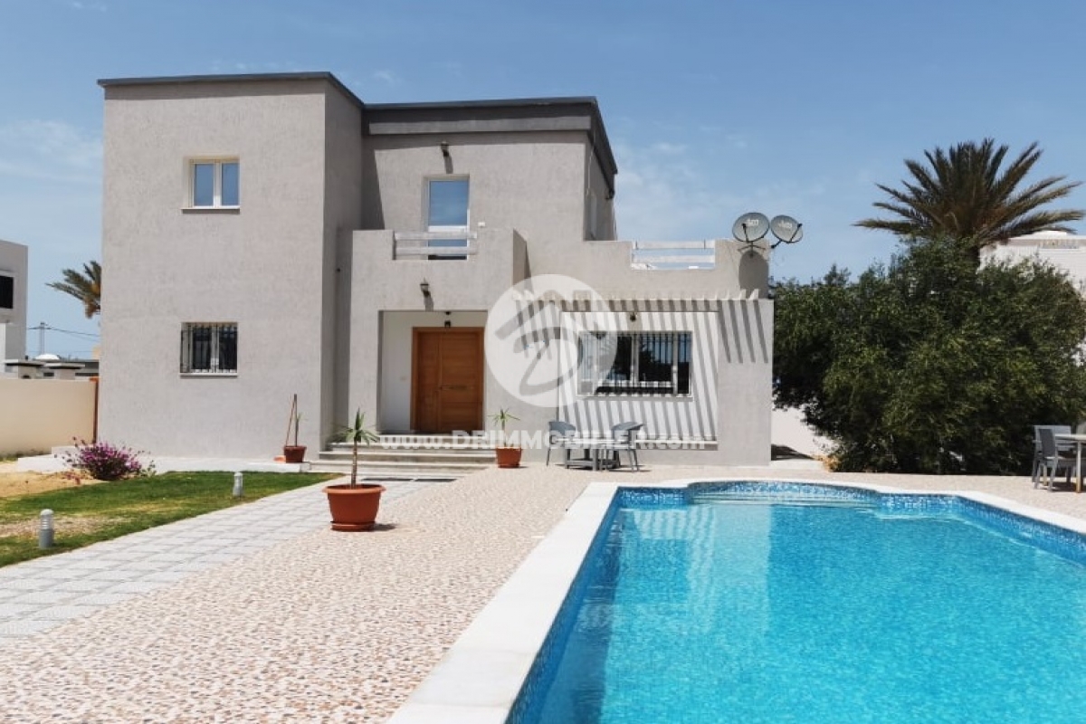 L328 -                            Vente
                           Villa avec piscine Djerba