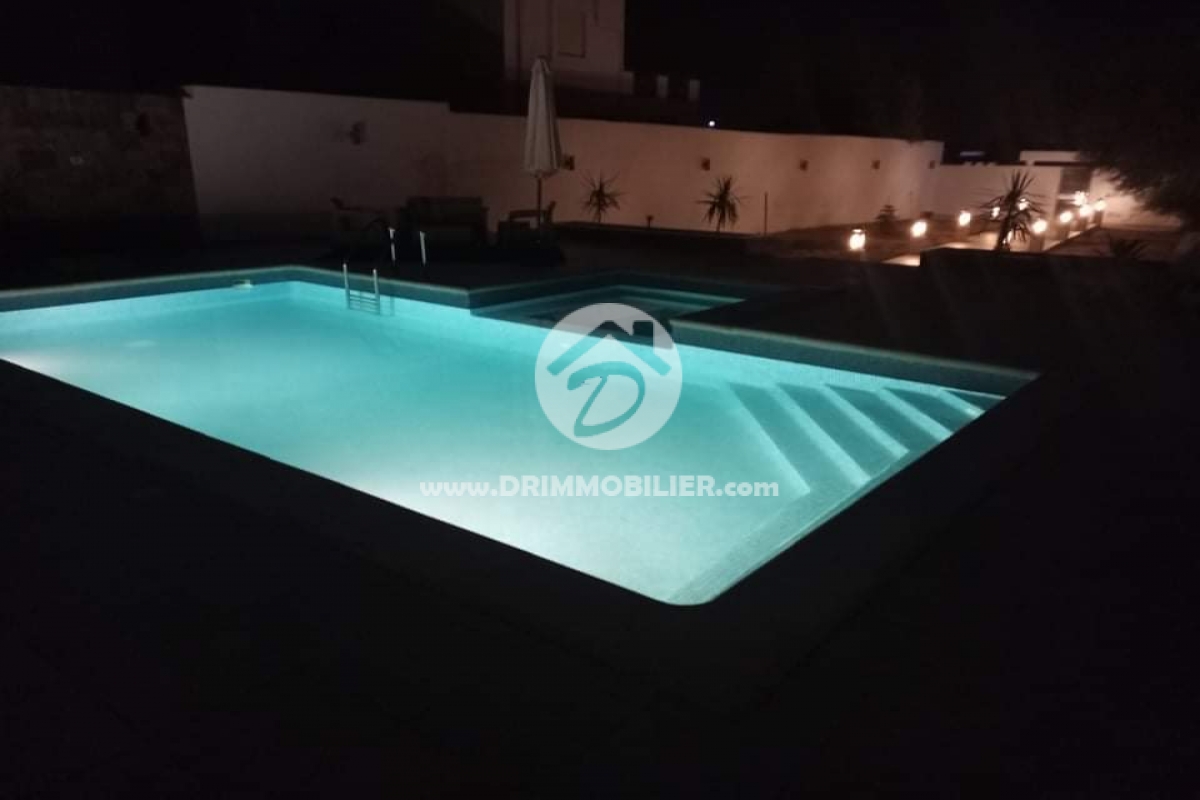 L351 -                            Vente
                           Villa avec piscine Djerba