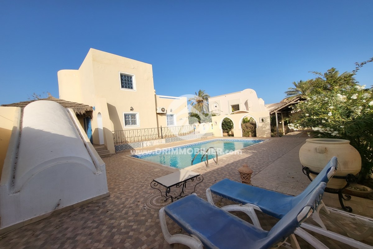 L353 -                            Sale
                           Villa avec piscine Djerba