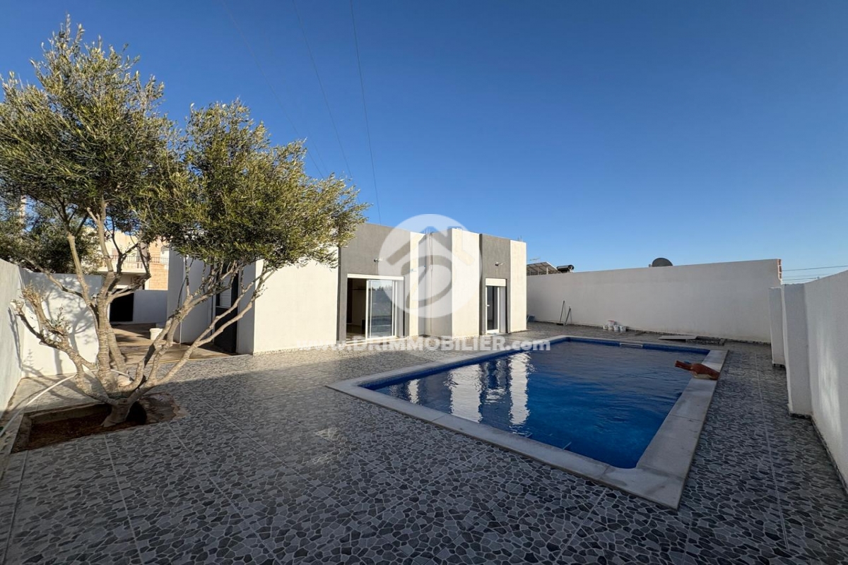 L422 -                            Vente
                           Villa avec piscine Djerba