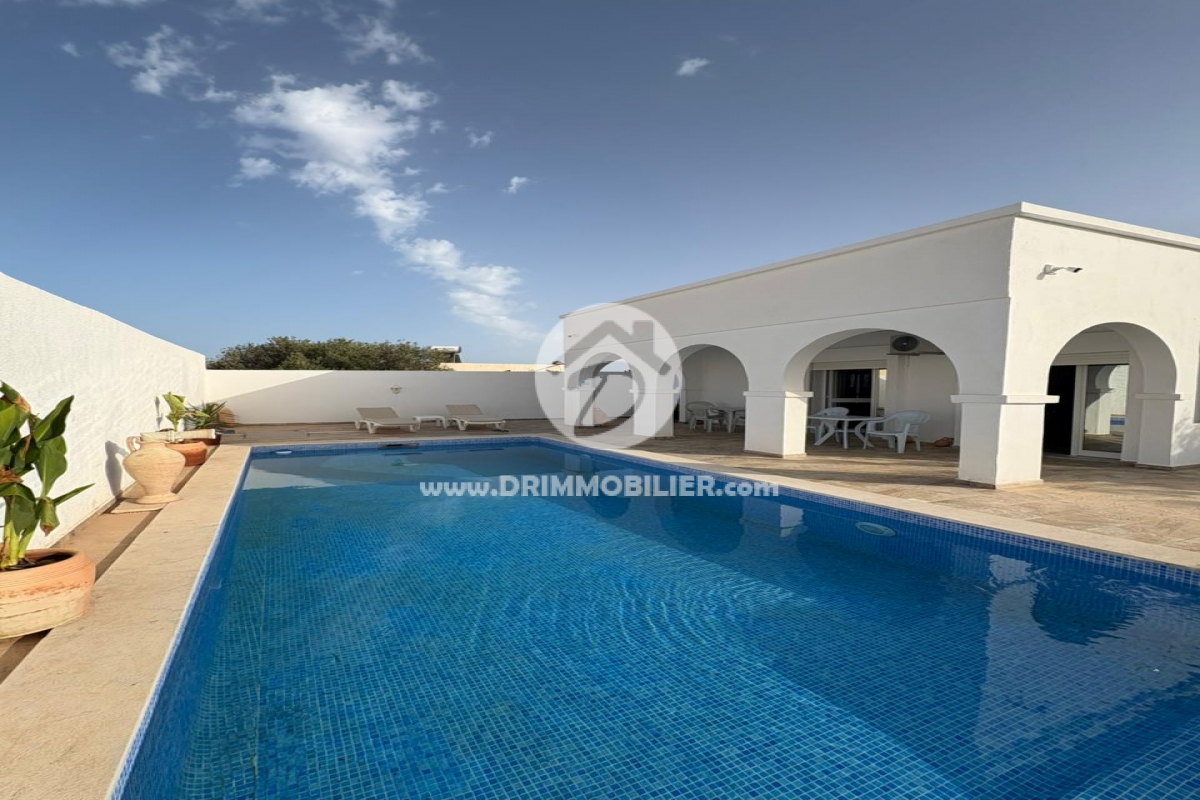 L437 -                            Vente
                           Villa avec piscine Djerba