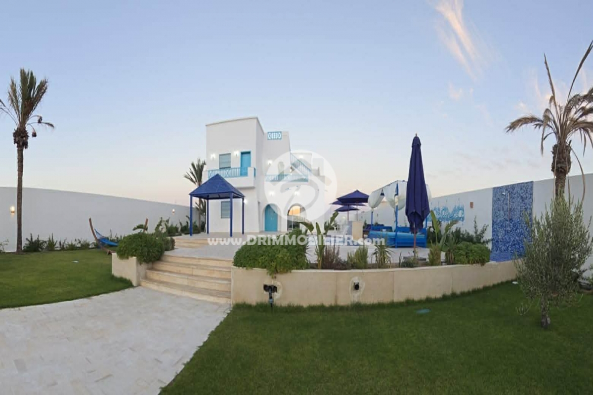 L464 -                            Sale
                           Villa avec piscine Djerba
