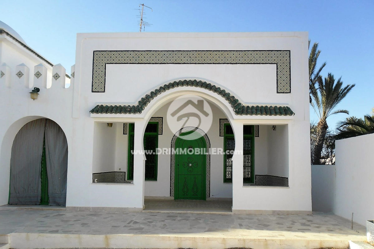 V170 -                            Vente
                           Houch Djerbien Djerba