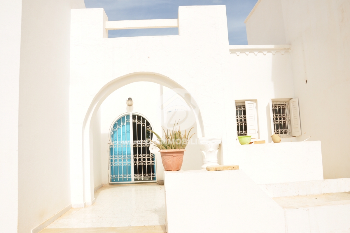 V181 -                            Sale
                           Villa Djerba