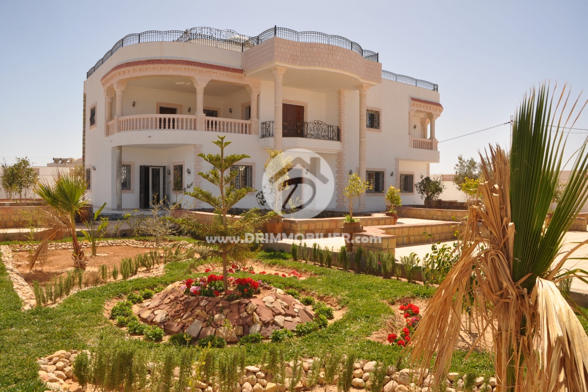 V210 -                            Koupit
                           VIP Villa Djerba