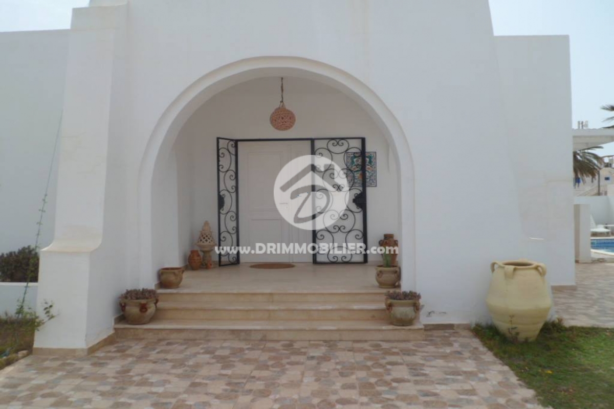 V22 -   Villa avec piscine Djerba