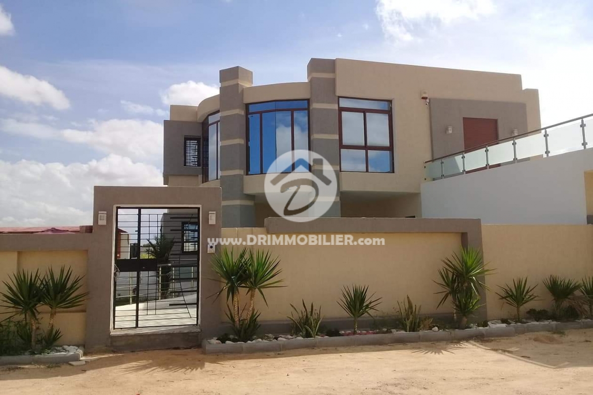 V250 -                            Vente
                           VIP Villa Djerba