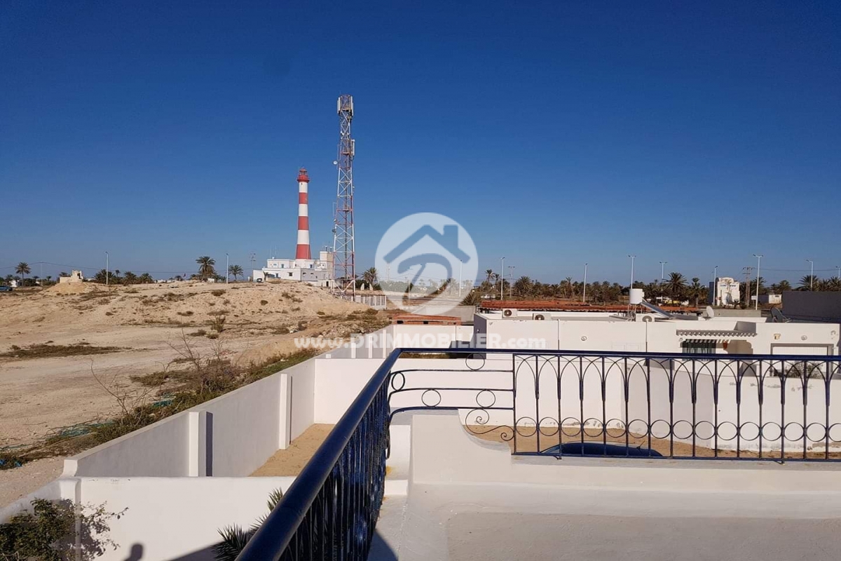 V281 -                            بيع
                           Terrain Djerba