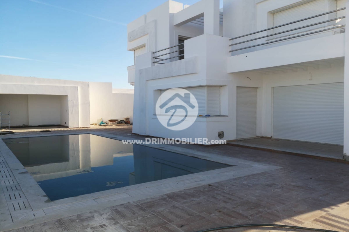 V300 -   Villa avec piscine Djerba