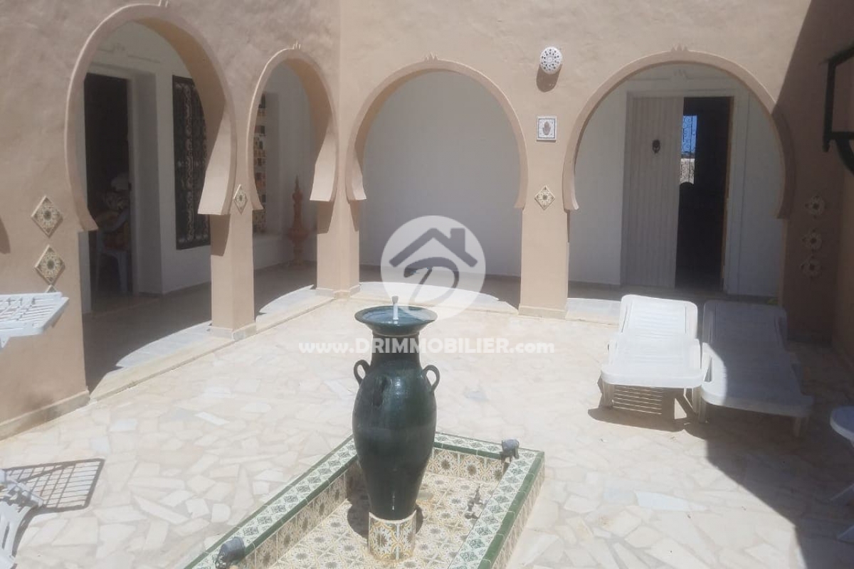 V304 -   Houch Djerbien Djerba