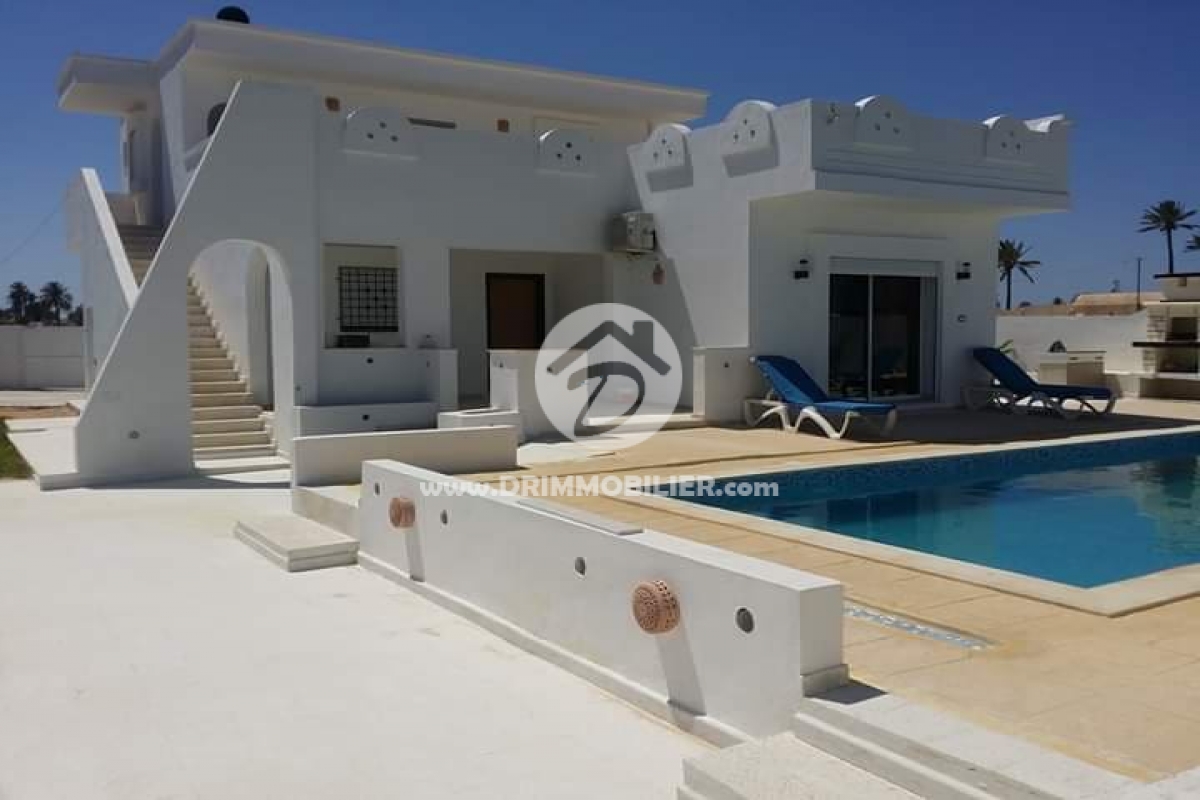 V341 -                            Vente
                           Villa avec piscine Djerba
