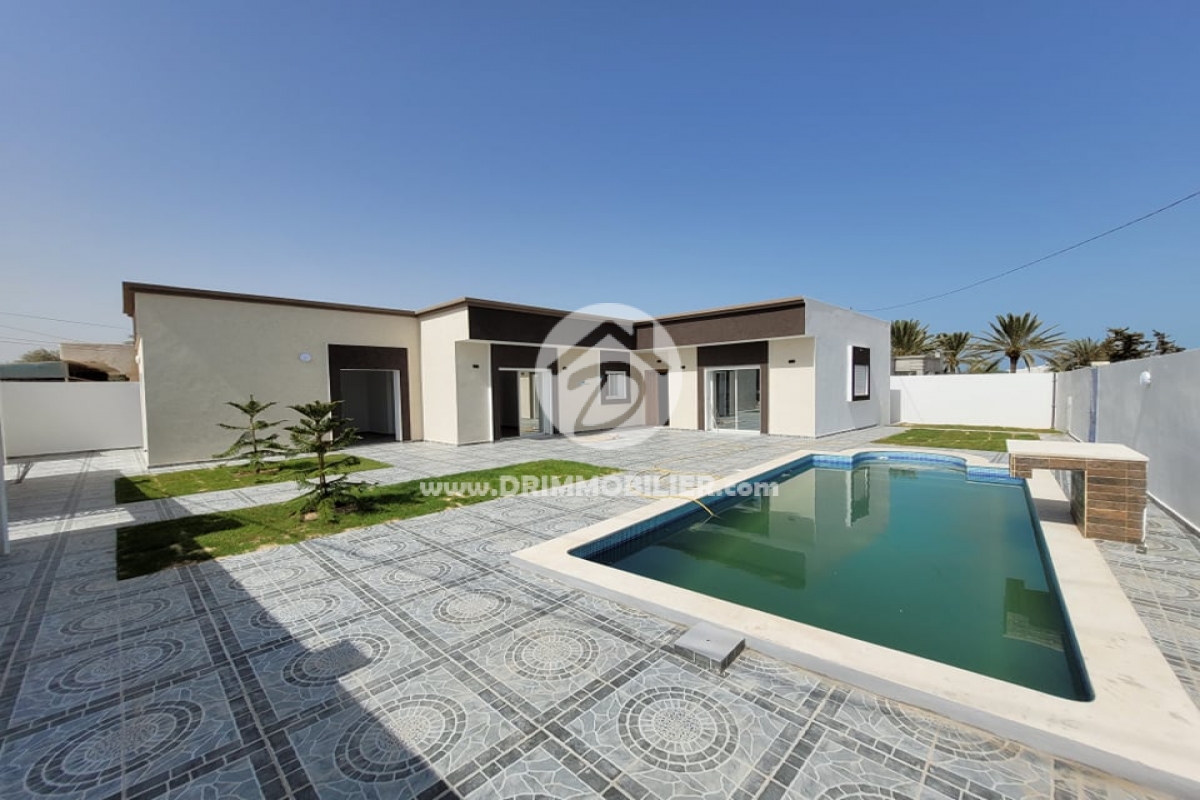 V494 -                            Sale
                           Villa avec piscine Djerba