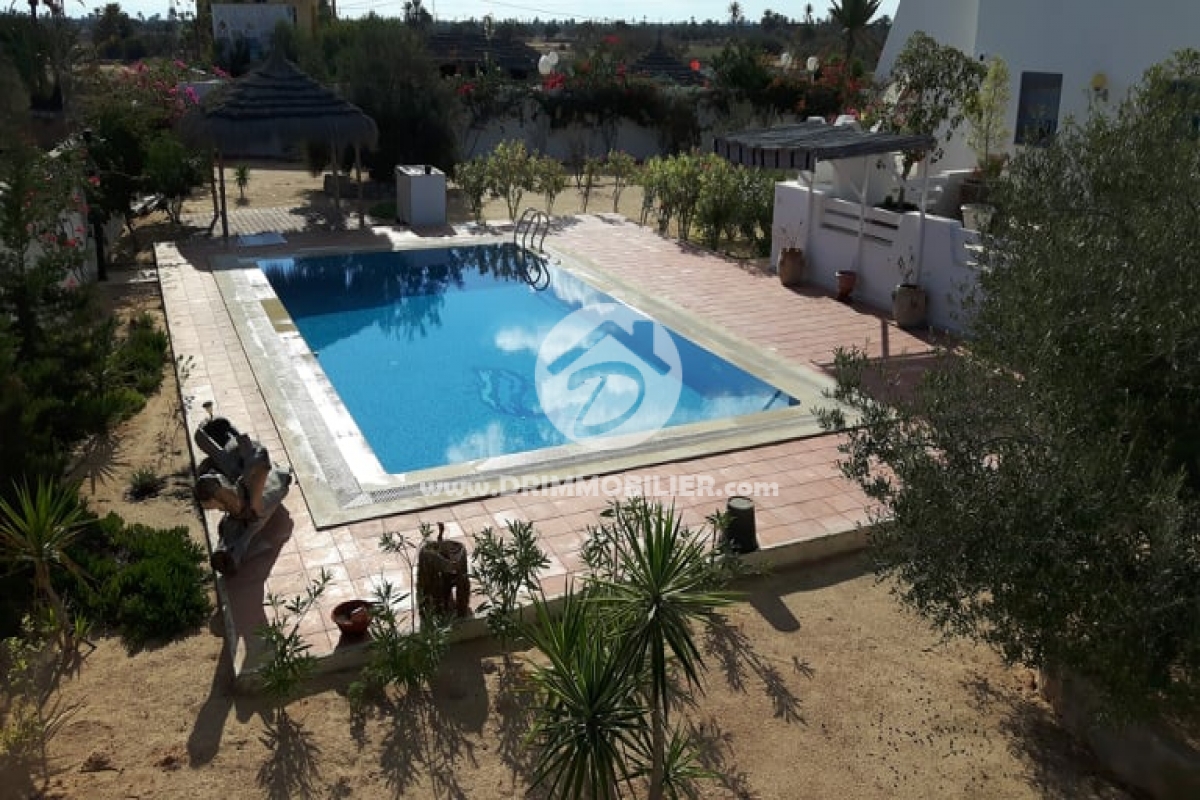 V500 -   Villa avec piscine Djerba