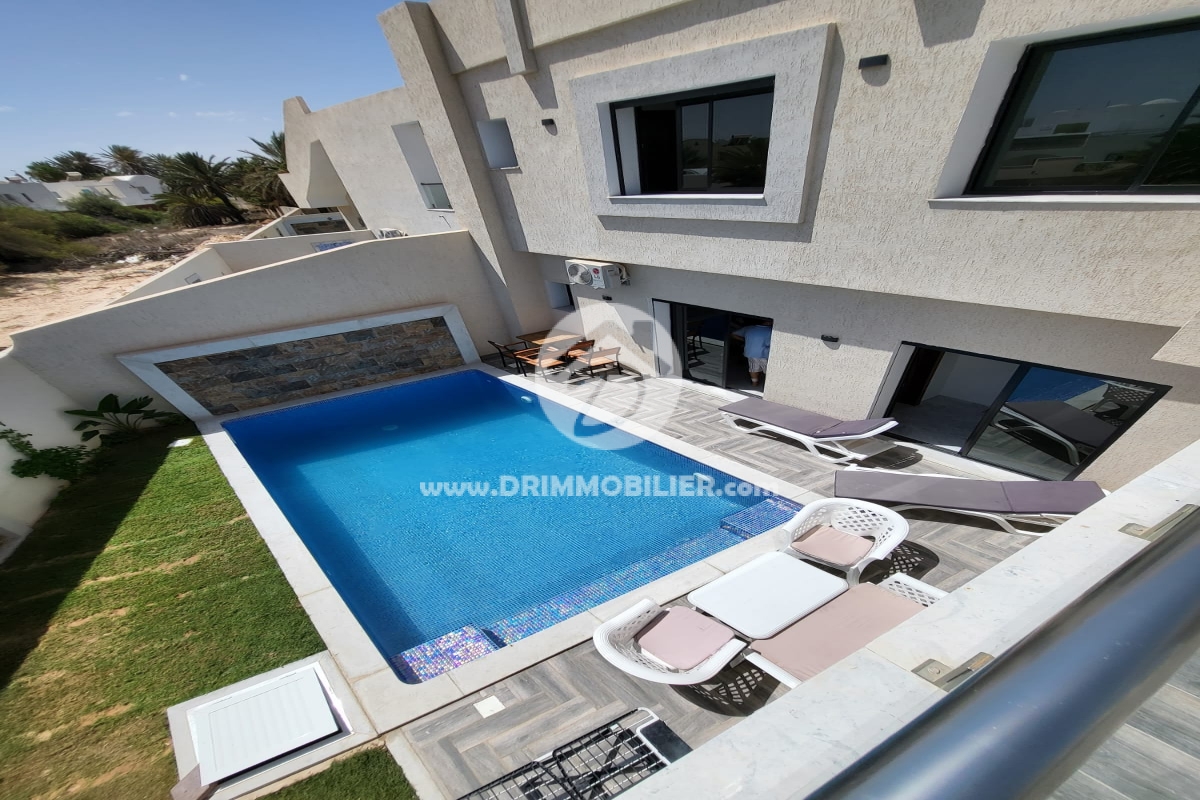 V542 -                            Sale
                           Villa avec piscine Djerba