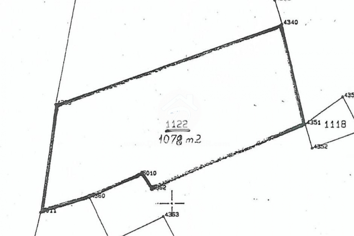 V557 -                            بيع
                           Terrain Djerba